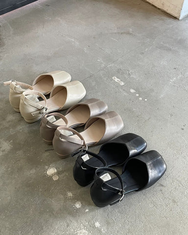 【レビュー付き】すぐにお届け。足元からお洒落を楽しむ。