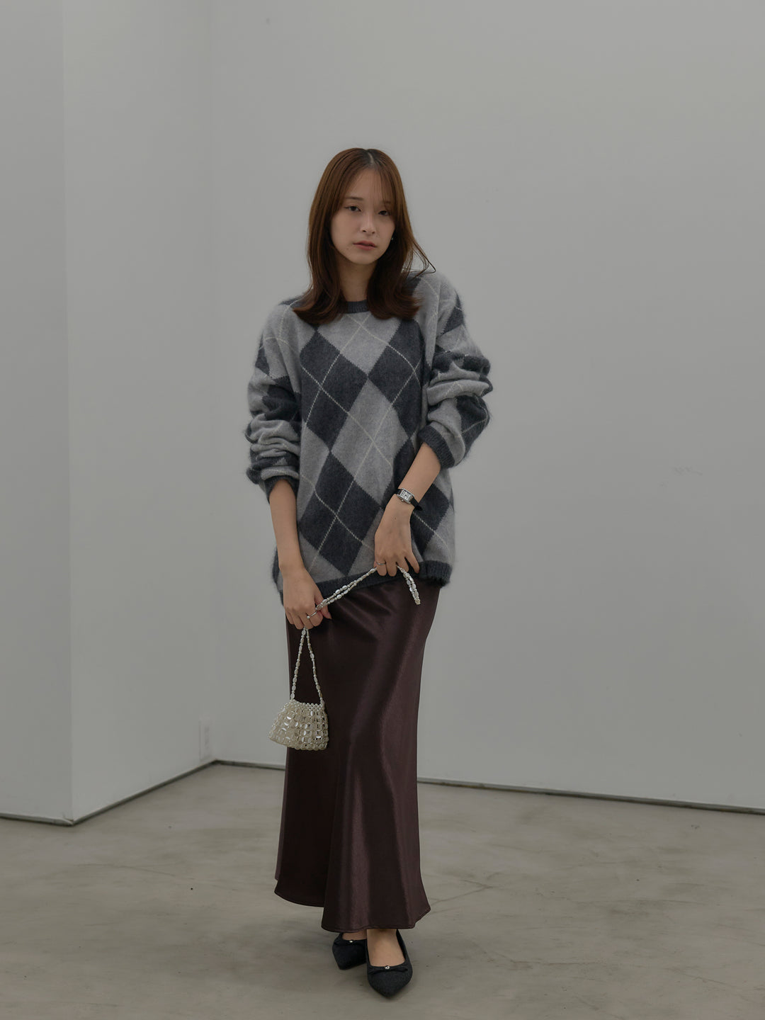 【SET】【premium touch】アーガイル柄ニットプルオーバー+ナローAラインサテンスカート(2set)