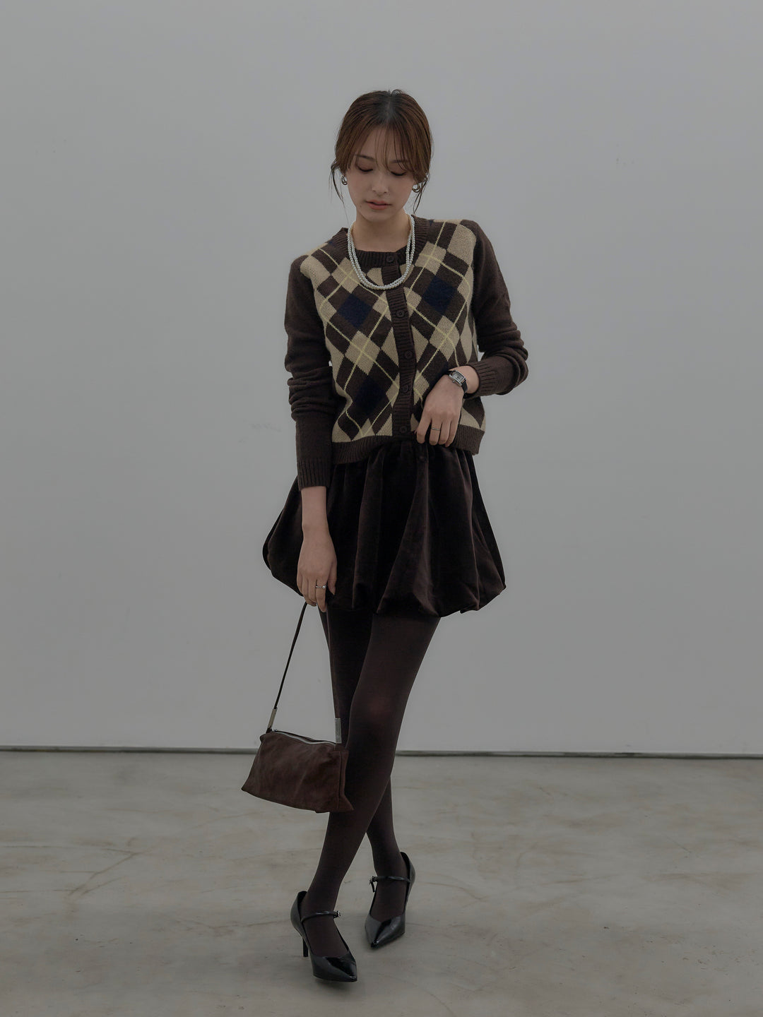 【SET】アーガイル柄コンパクトニットカーディガン+ベロアバルーンミニスカート(インパン付き)(2set)