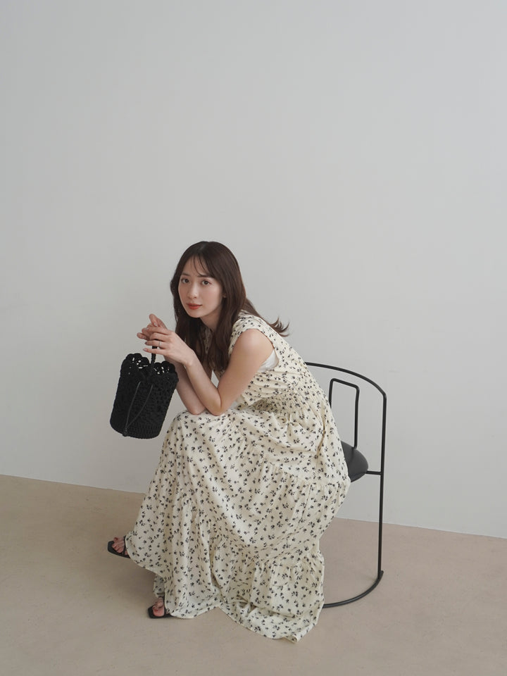 【Essential】V neck shirring tiered one piece