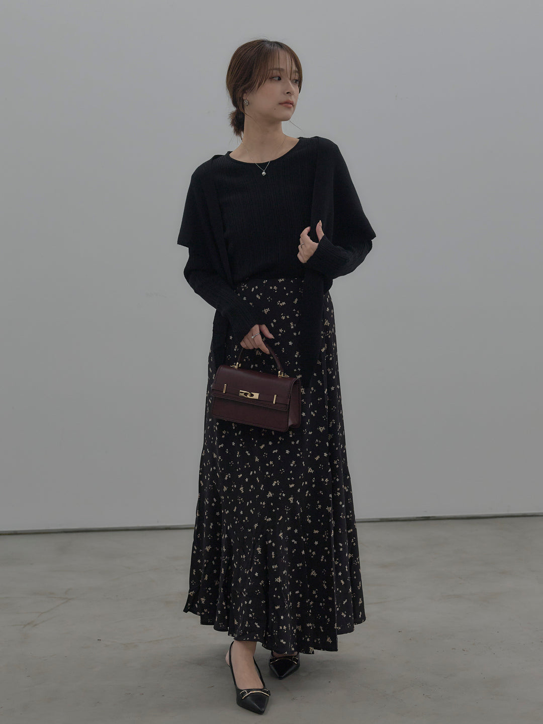 【SET】ニットスカーフ付きリブニットトップス+フラワーパターンマーメイドフレアスカート(2set)