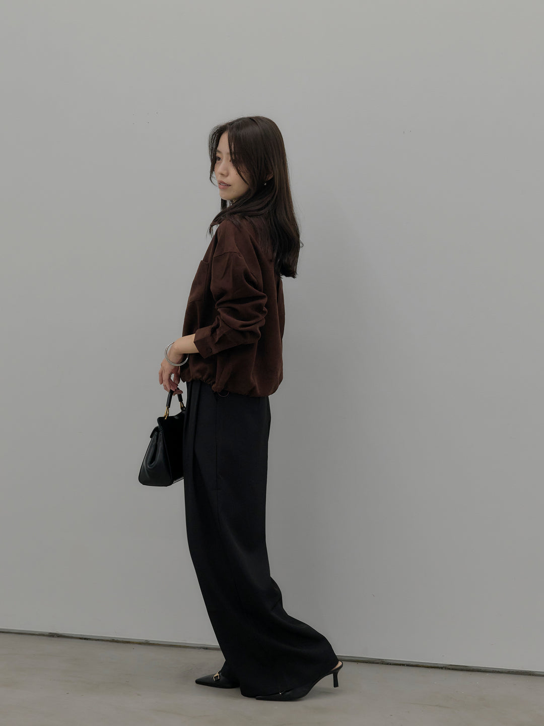 デザインタックワイドパンツ