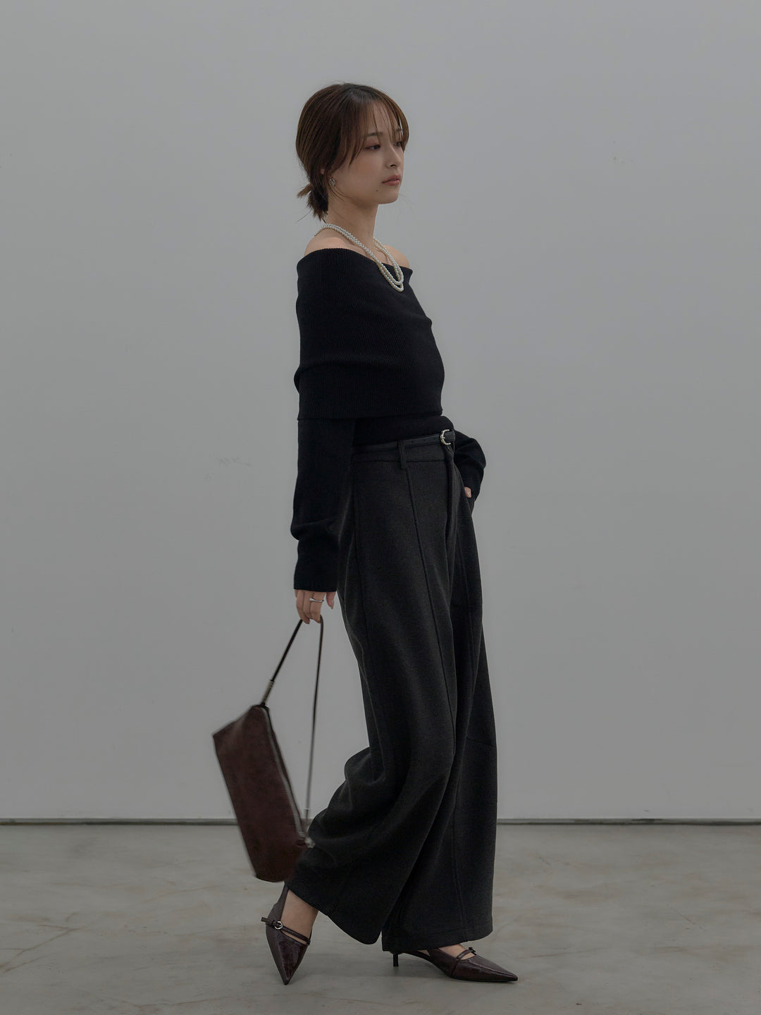 カーブデザインスウェットライクパンツ