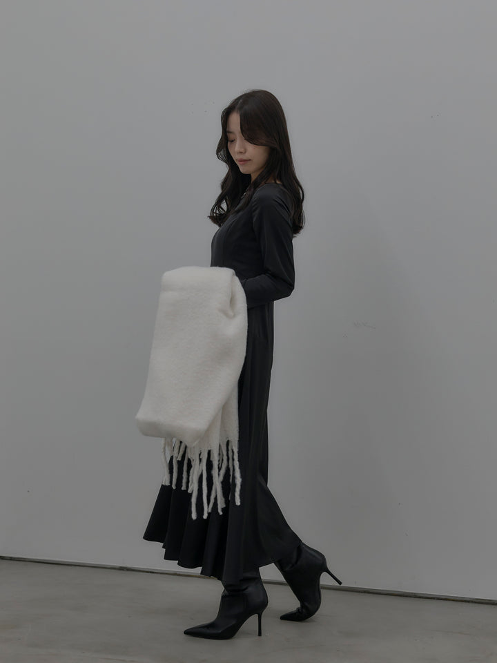 【Essential】ハートネックロングスリーブサテンワンピース