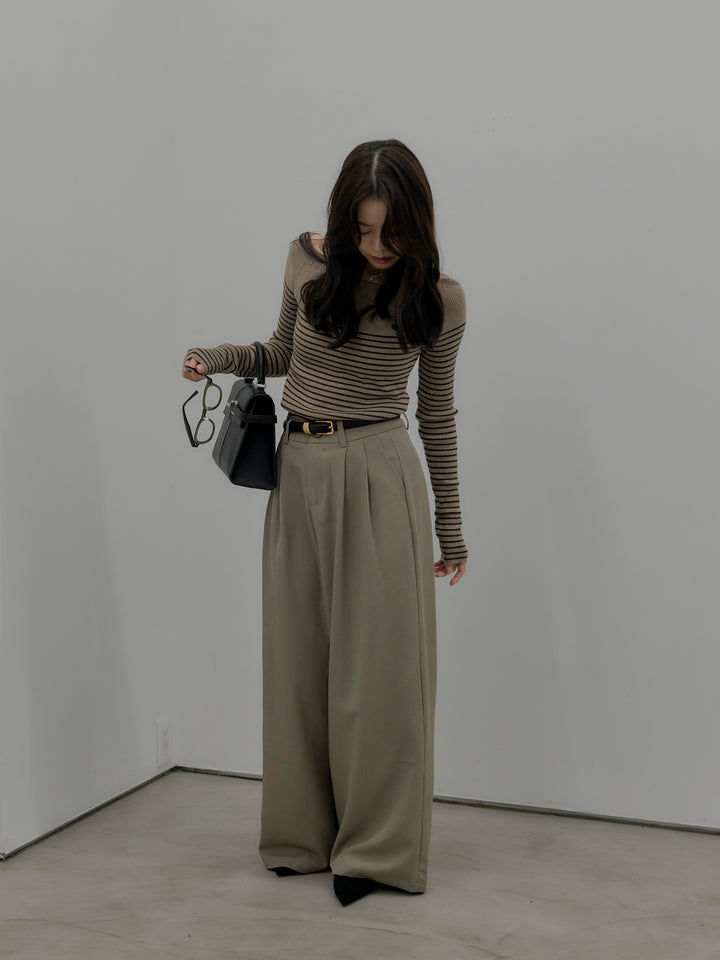 デザインタックワイドパンツ