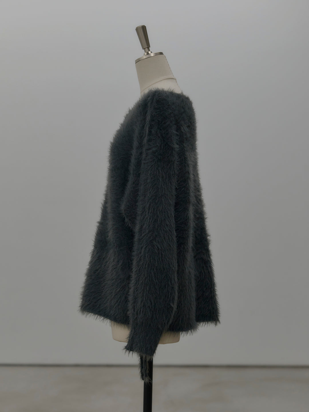 ネックリボンワンショルダーシャギーニット