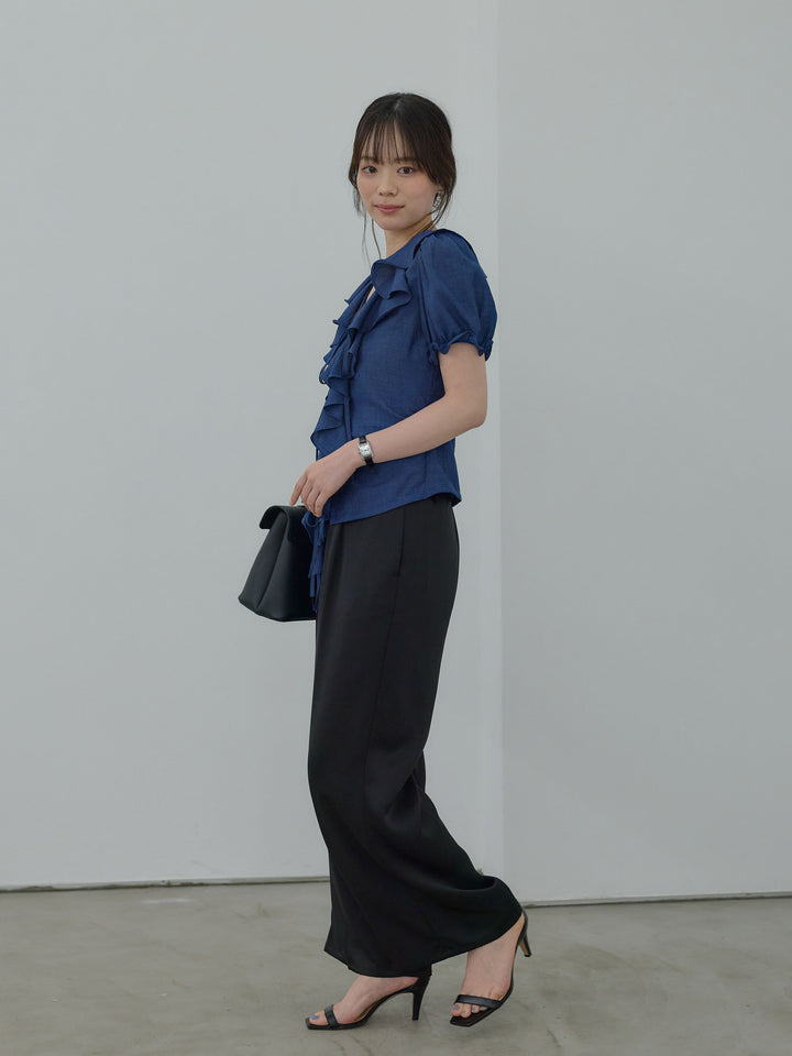 フロントラッフルパフスリーブブラウス