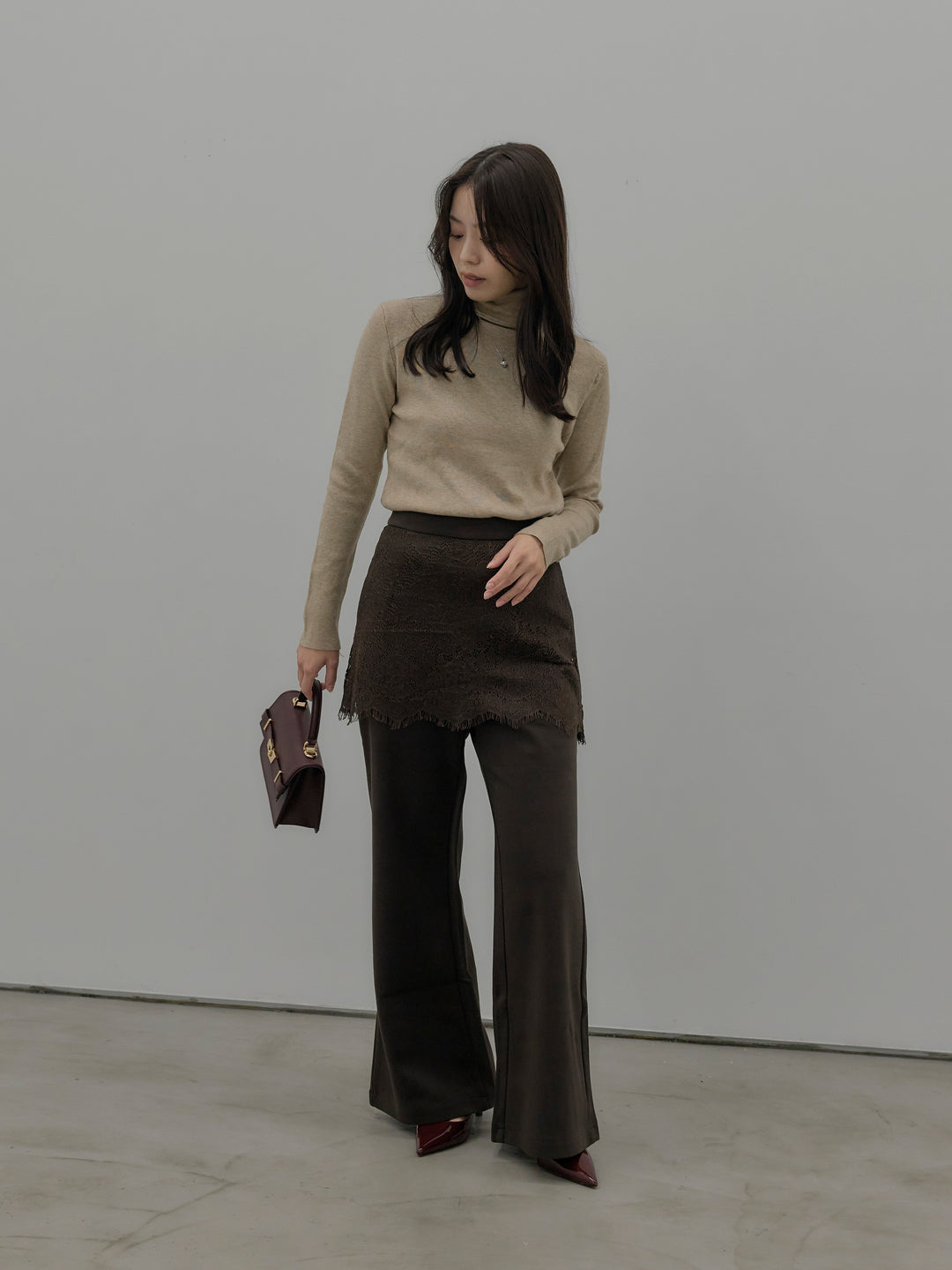 【SET】ベーシックリブタートルネック+レースレイヤードセミフレアパンツ(2set)