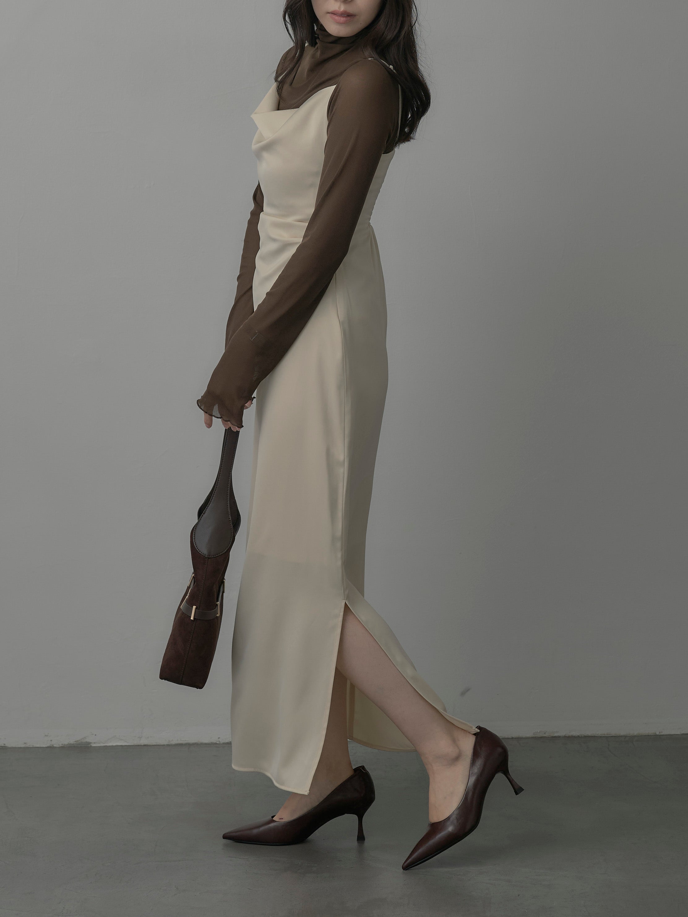 SET】メロウフリルシアートップス+【Essential】サテンドレープキャミ