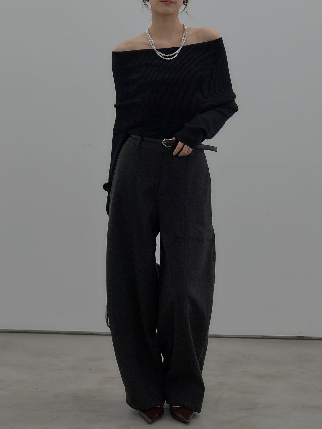 カーブデザインスウェットライクパンツ