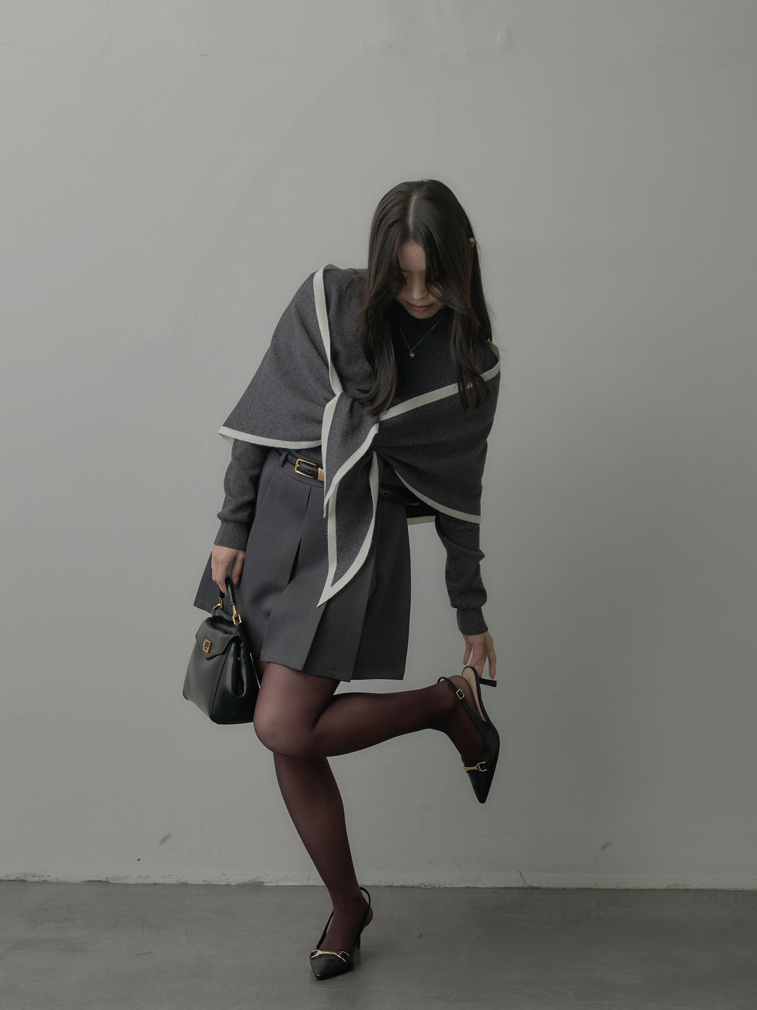 【SET】配色スカーフ付きニットトップス+ベルト付きプリーツミニスカート(2set)