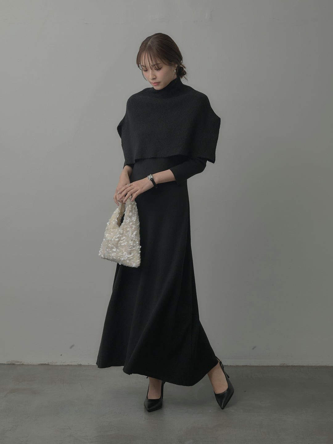 ケープ付きリブニットロングワンピース