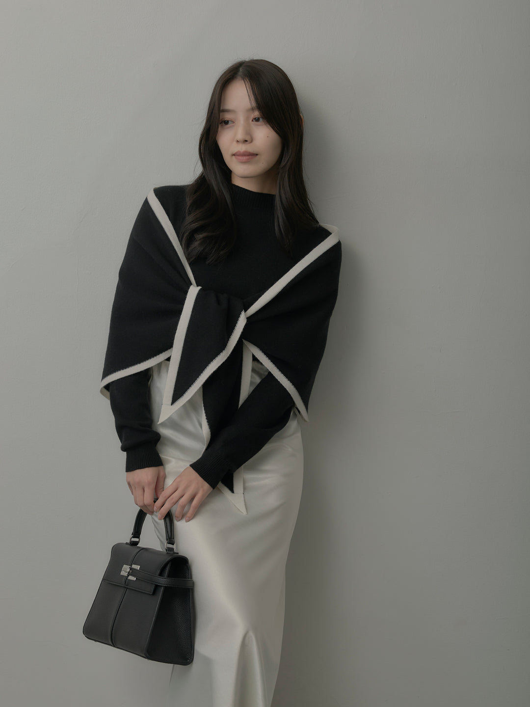 配色スカーフ付きニットトップス