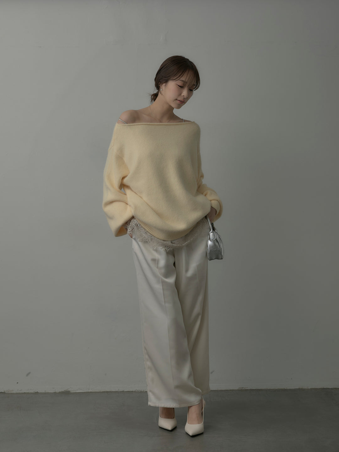 【SET】【premium touch】2wayショルダーニットプルオーバー+レースサテンキャミソール+【Essential】センタープレスサテンパンツ(3set)