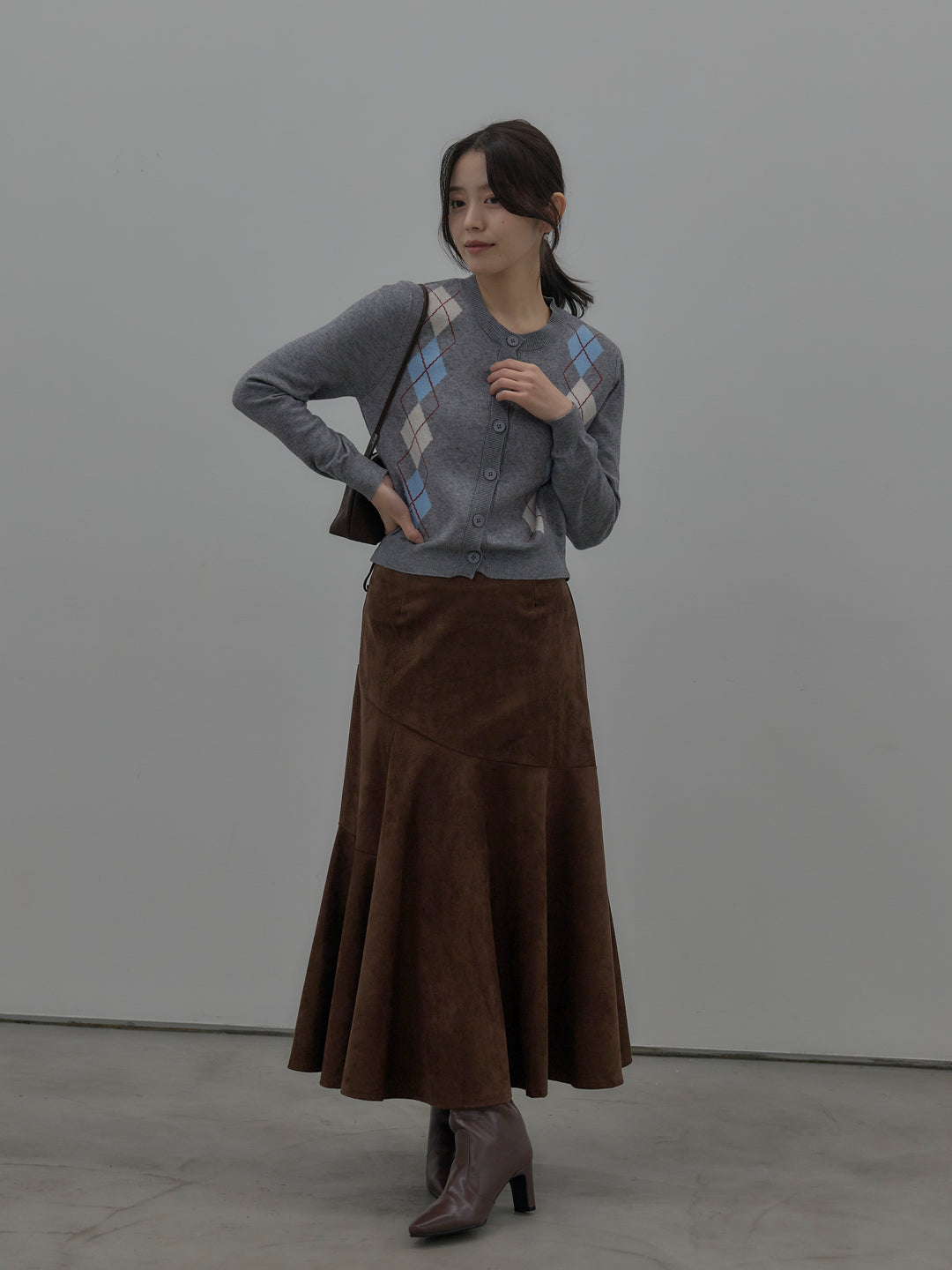 【SET】アーガイル柄ニットカーディガン+スウェードフレアスカート(2set)