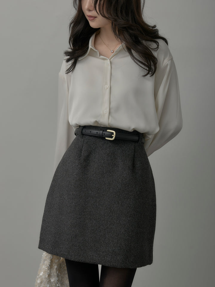 【SET】ケープ付きオーバーサテンシャツ+【Essential】ウールタッチミニスカート(2set)