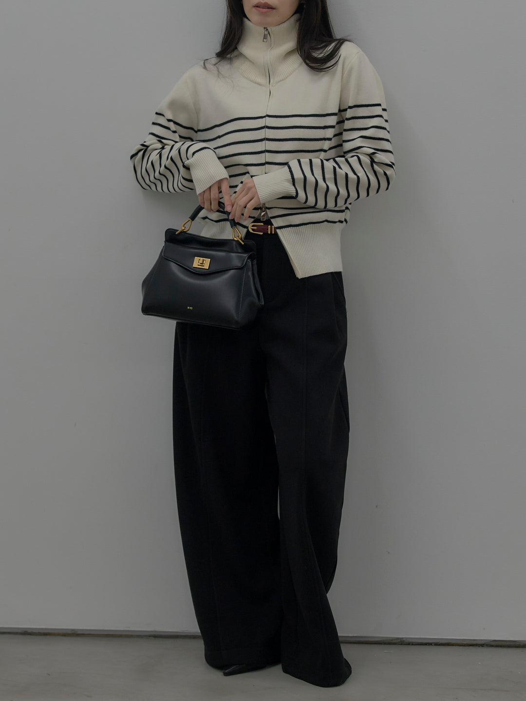 裏起毛センターシームタックワイドパンツ