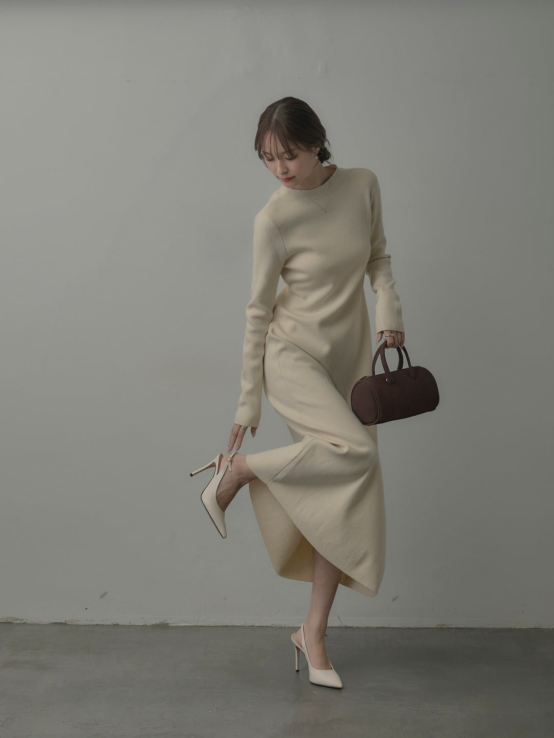 バックリボンニットロングワンピース