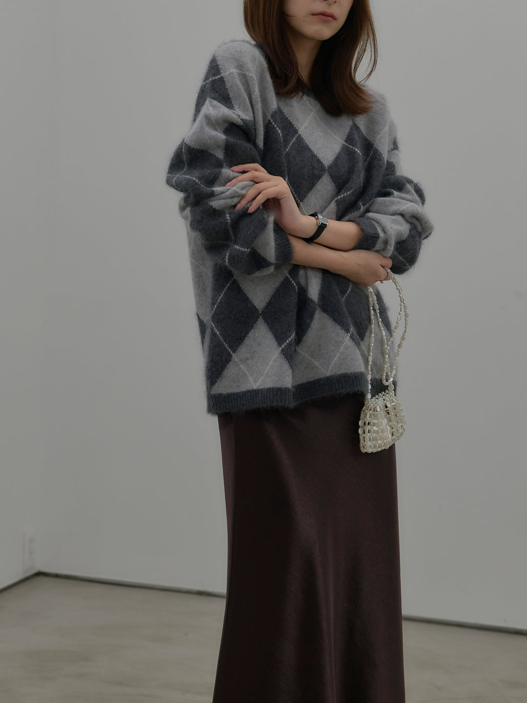 【SET】【premium touch】アーガイル柄ニットプルオーバー+ナローAラインサテンスカート(2set)