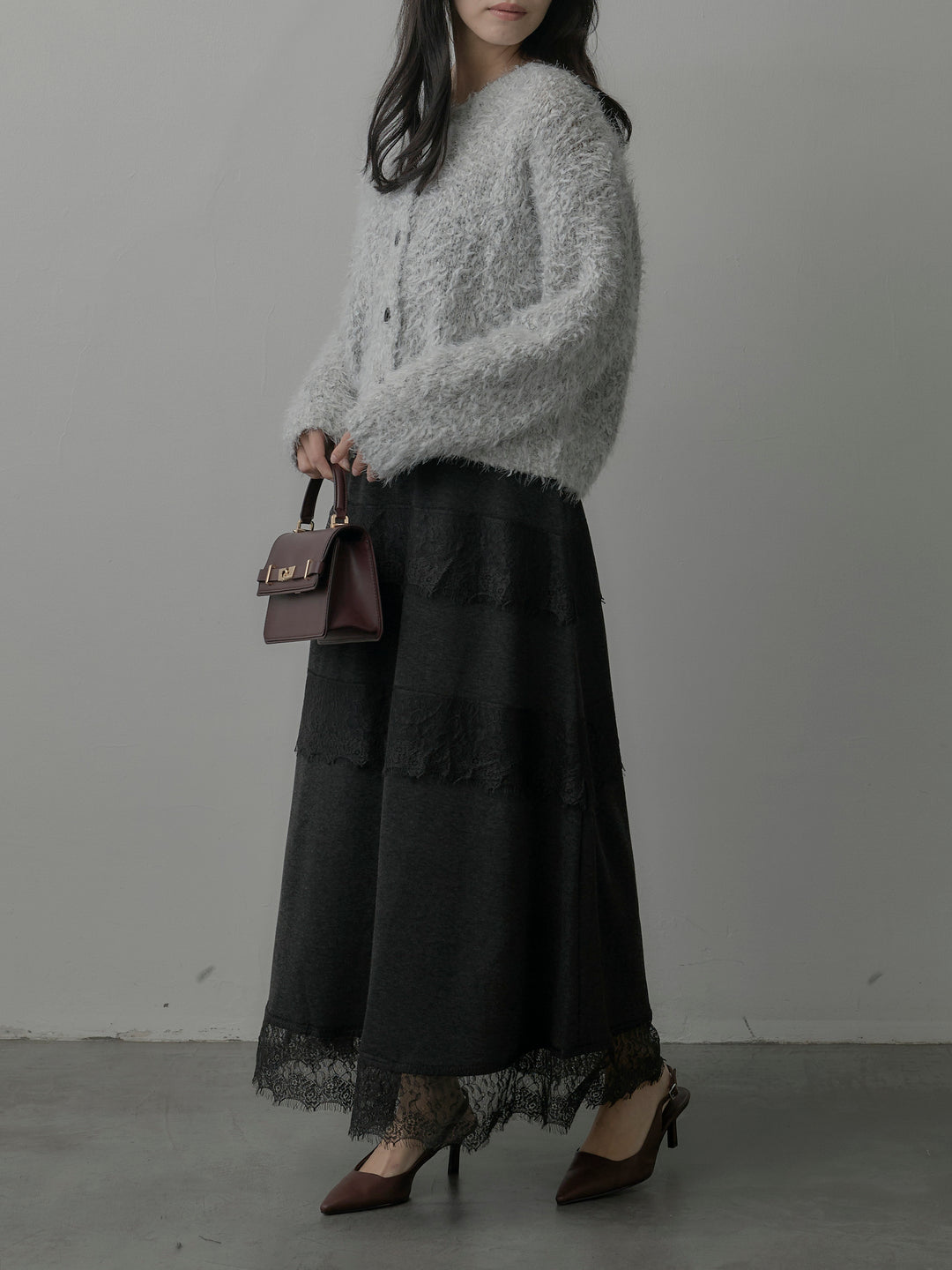 レースデザインフレアスカート