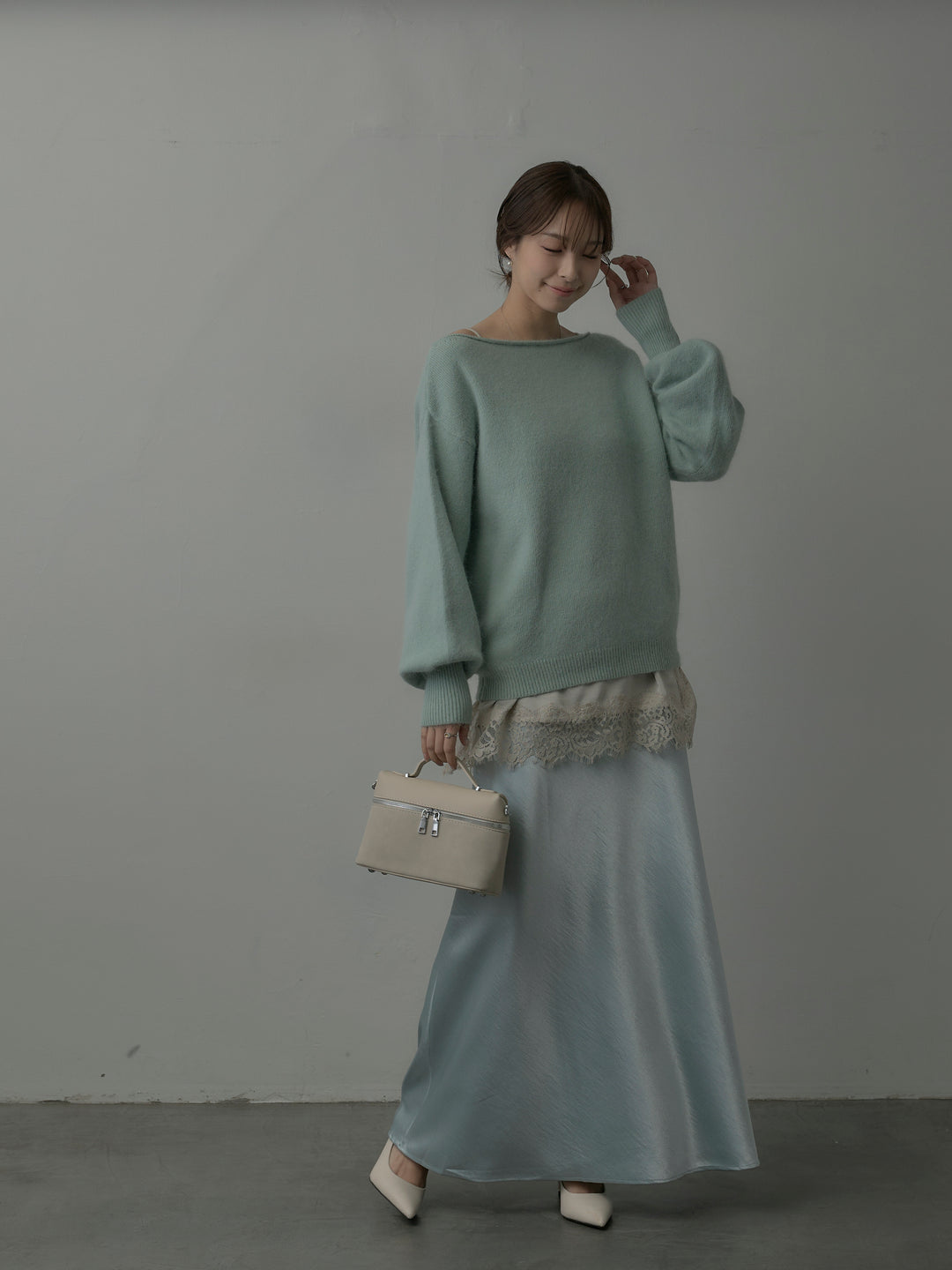 【SET】【premium touch】2wayショルダーニットプルオーバー+レースサテンキャミソール+ナローAラインサテンスカート(3set)