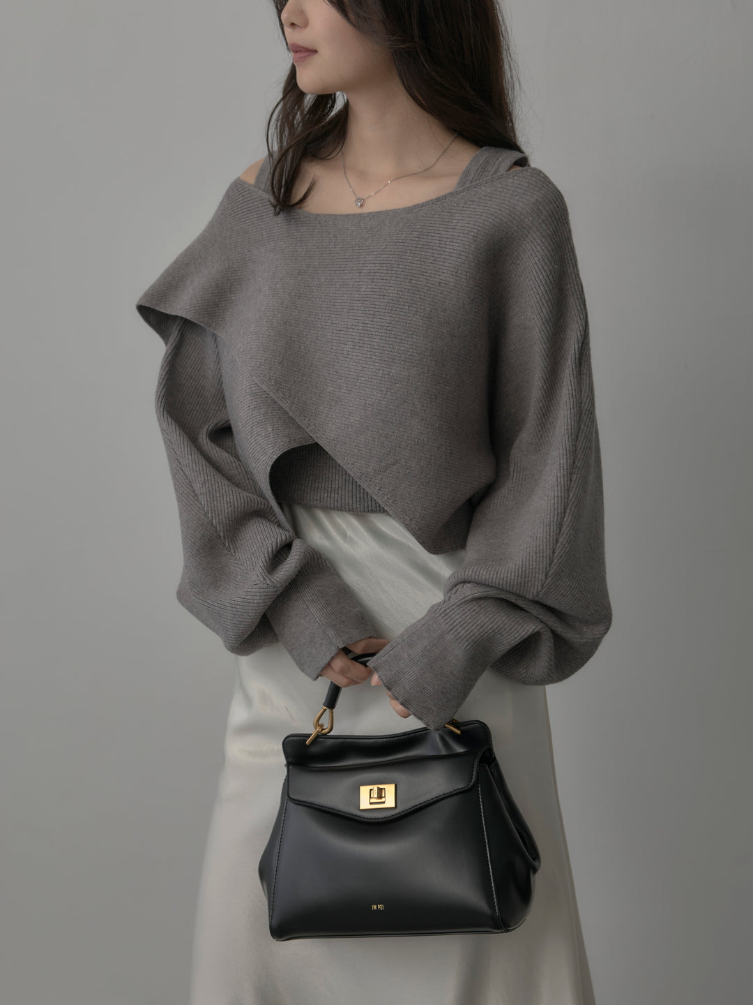 [予約]タンク付きクロスデザインニットプルオーバー