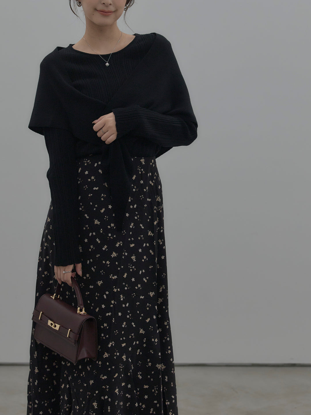 【SET】ニットスカーフ付きリブニットトップス+フラワーパターンマーメイドフレアスカート(2set)