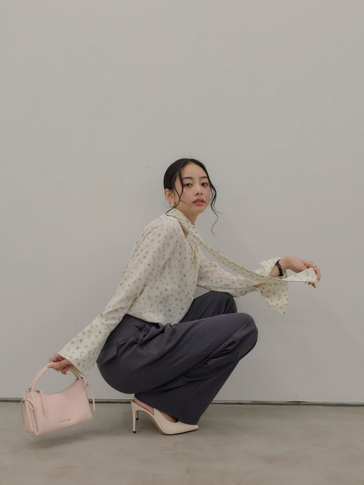 【Essential】2wayタイ付きベルスリーブサテンブラウス