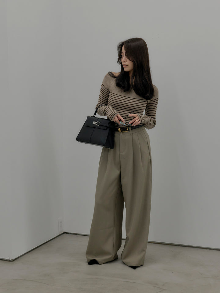 デザインタックワイドパンツ