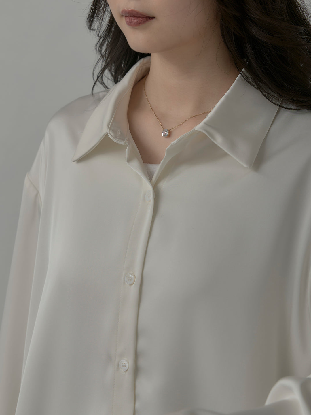 [予約]ケープ付きオーバーサテンシャツ