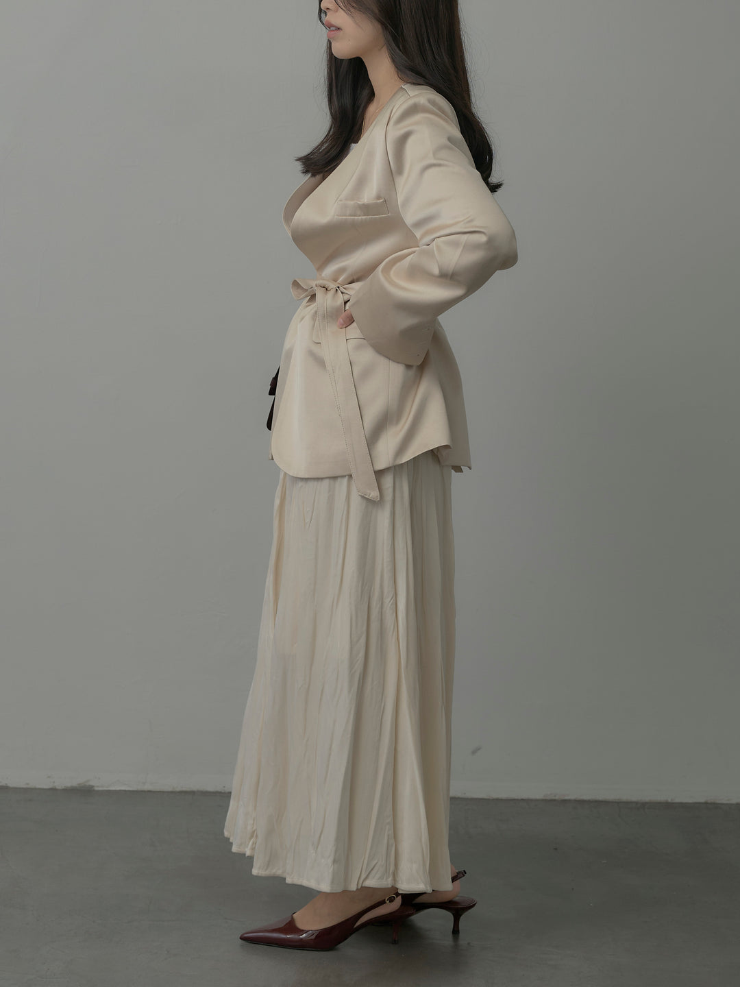 【SET】ノーカラーサテンジャケット+ベロアワッシャープリーツスカート(2set)