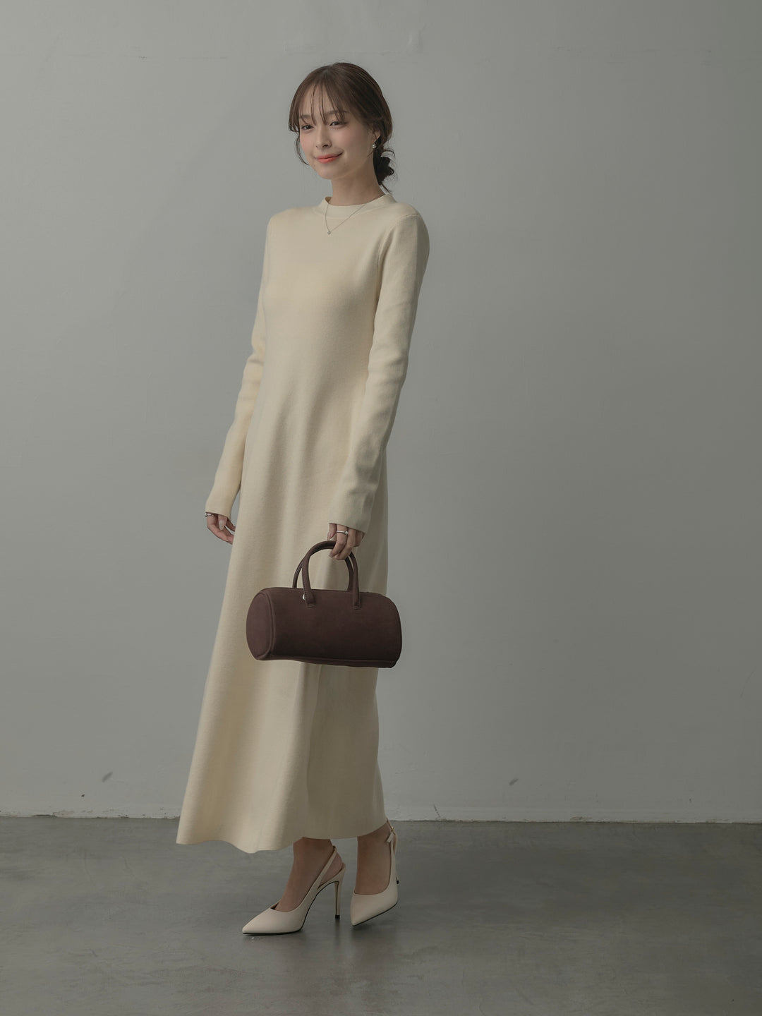 バックリボンニットロングワンピース