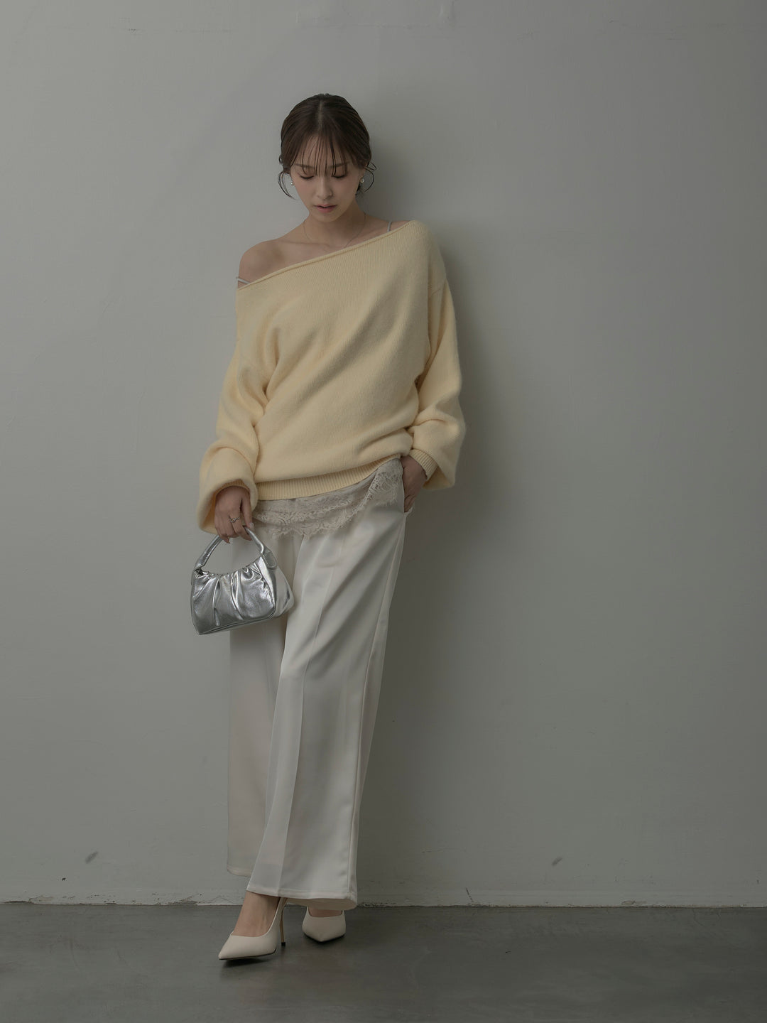 【SET】【premium touch】2wayショルダーニットプルオーバー+レースサテンキャミソール+【Essential】センタープレスサテンパンツ(3set)