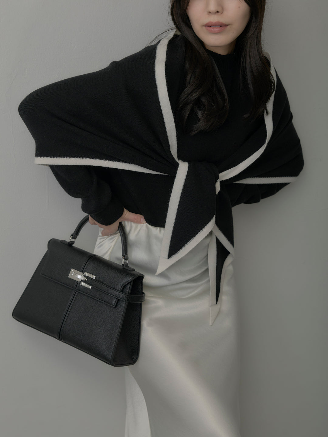 配色スカーフ付きニットトップス