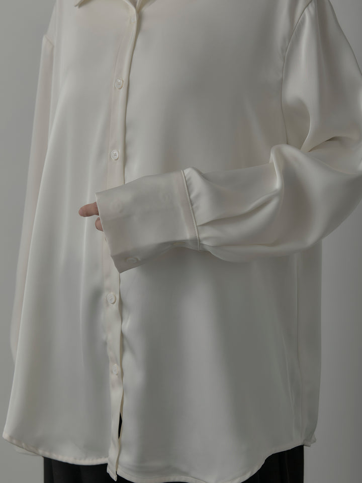 [予約]ケープ付きオーバーサテンシャツ