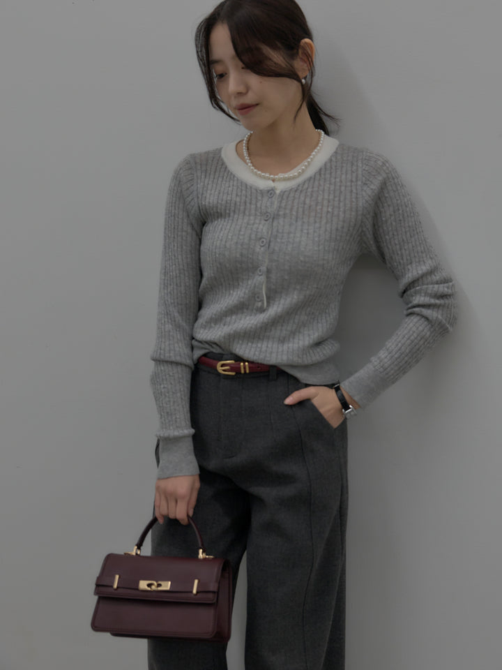 配色ケーブル編みニットトップス