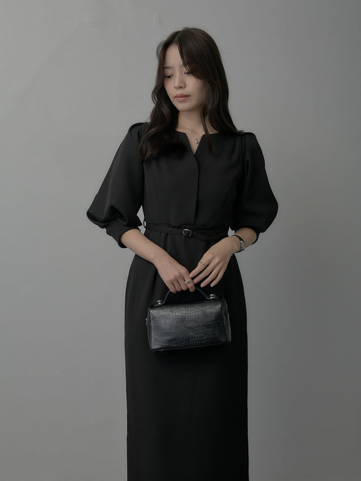 【Essential】裾レースパフスリーブワンピース