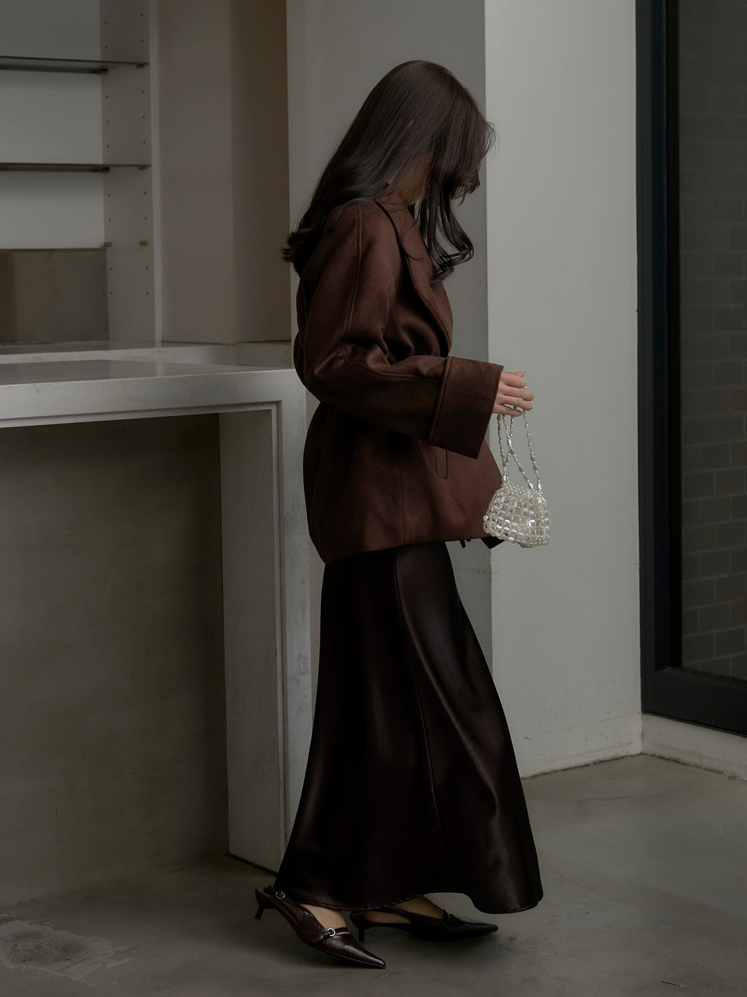 【SET】BIGカラースウェードジャケット+ナローAラインサテンスカート(2set)