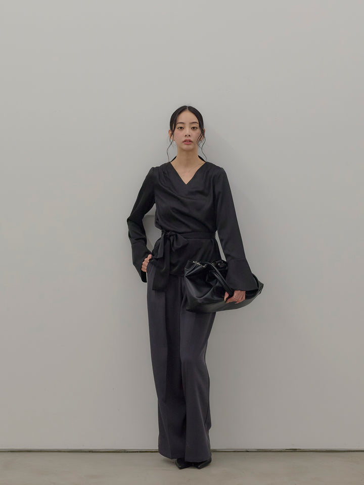 【Essential】2wayタイ付きベルスリーブサテンブラウス