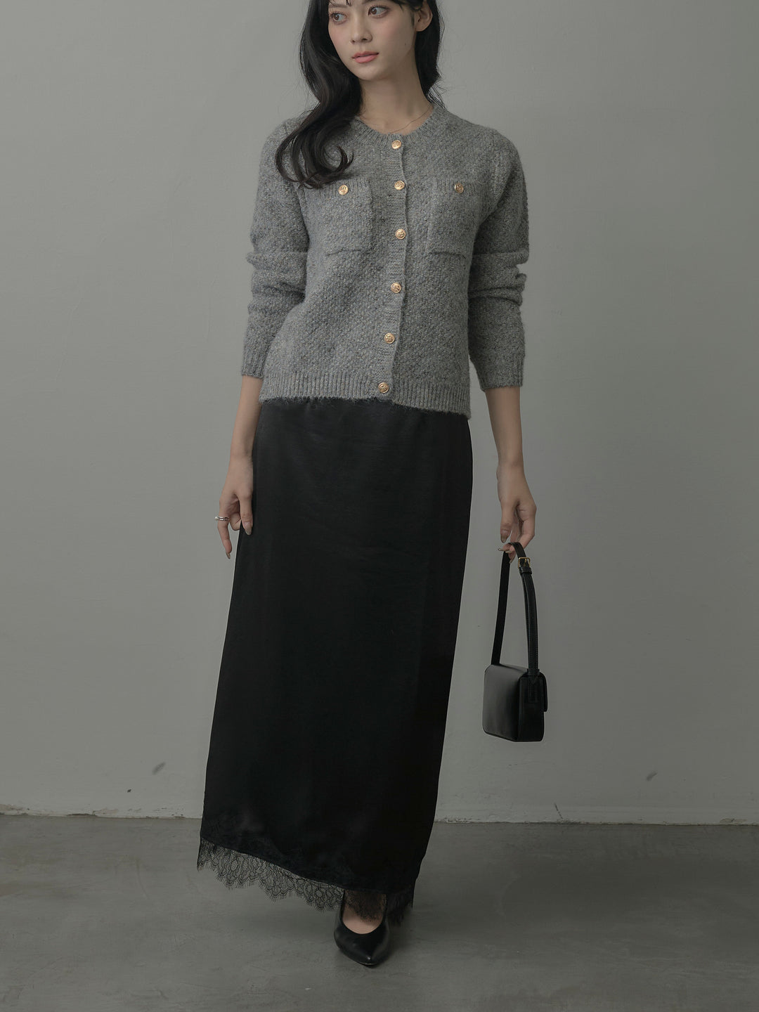 裾レースサテンスカート