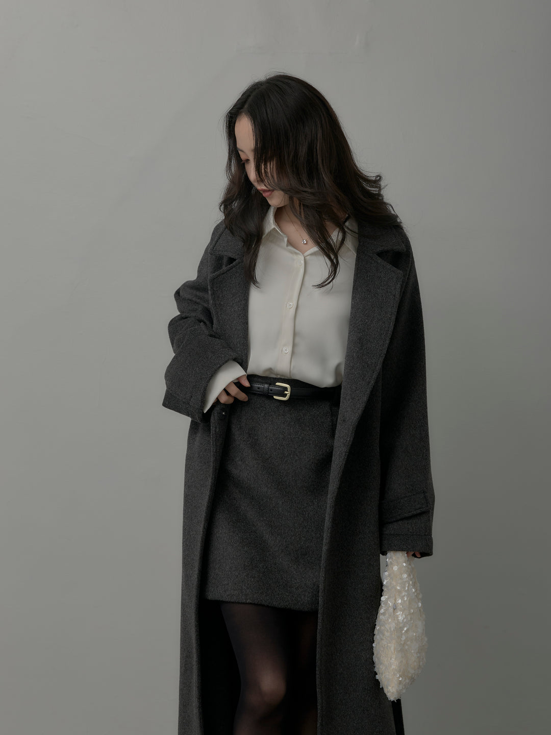 【SET】【Essential】ソフトウールリバートレンチコート+ケープ付きオーバーサテンシャツ+【Essential】ウールタッチミニスカート(3set)