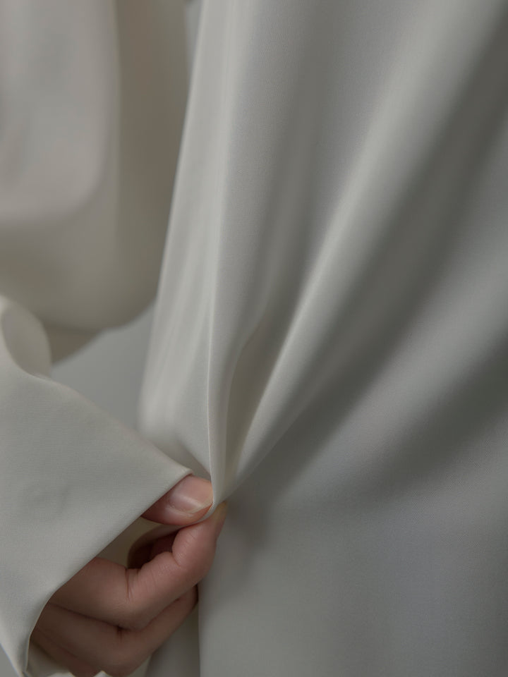 [予約]ケープ付きオーバーサテンシャツ