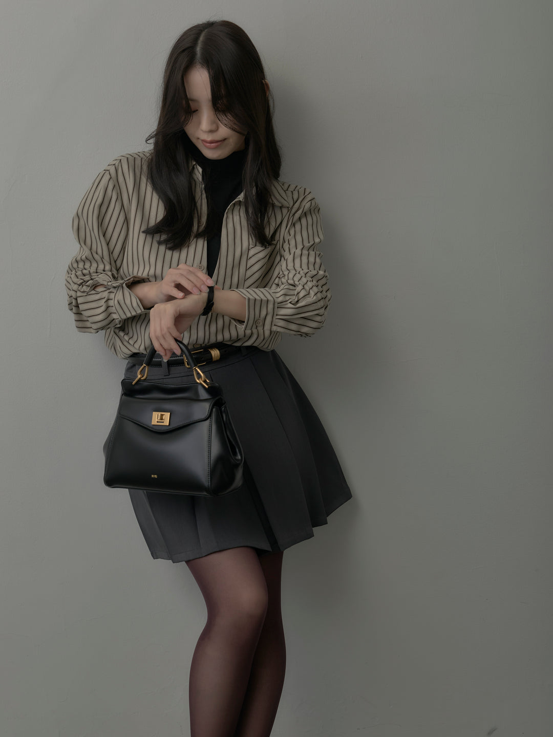 【SET】スエードタッチドッキングデザインストライプシャツ+ベルト付きプリーツミニスカート(2set)