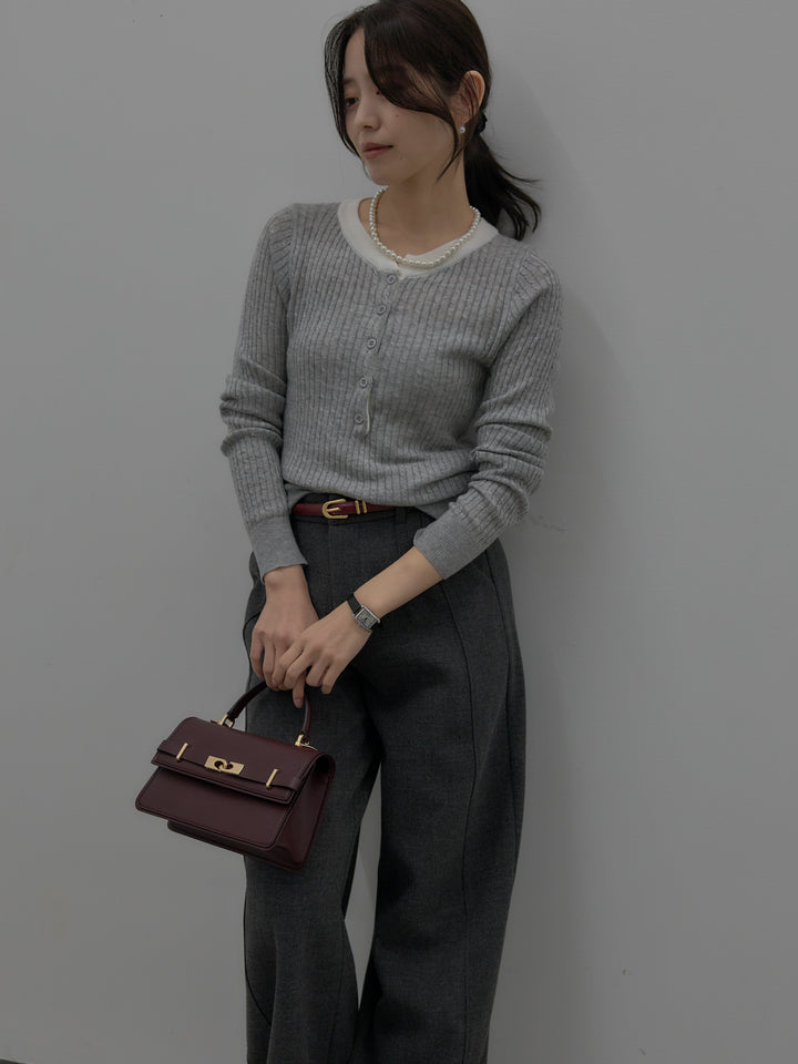 配色ケーブル編みニットトップス