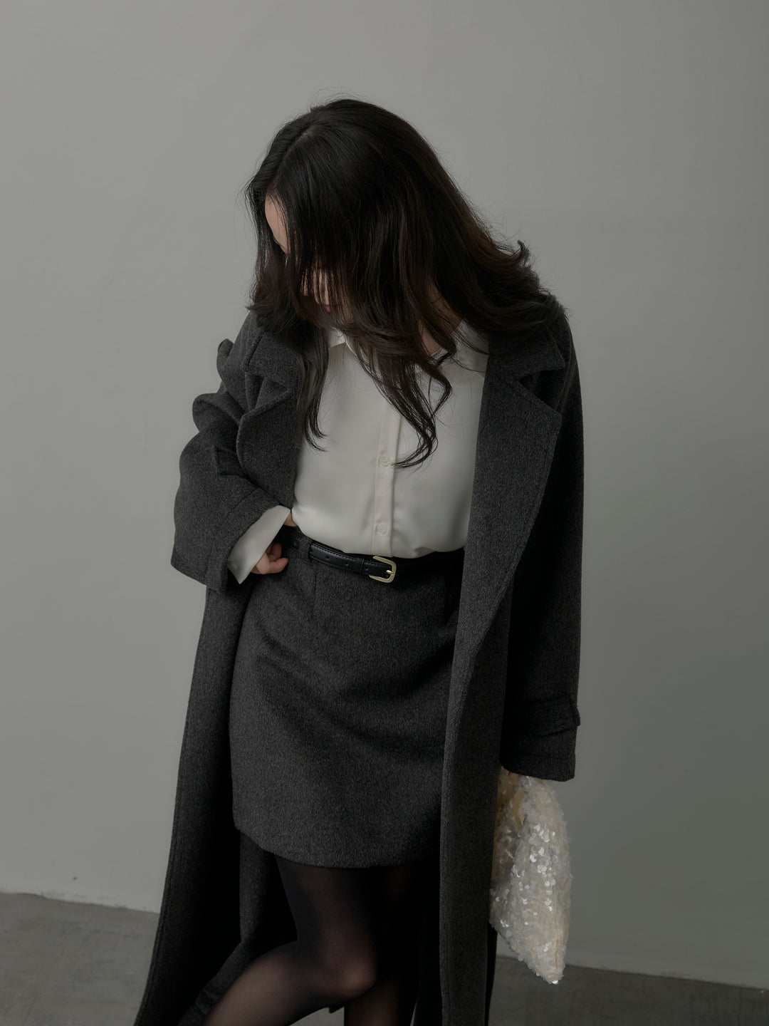 【SET】【Essential】ソフトウールリバートレンチコート+ケープ付きオーバーサテンシャツ+【Essential】ウールタッチミニスカート(3set)