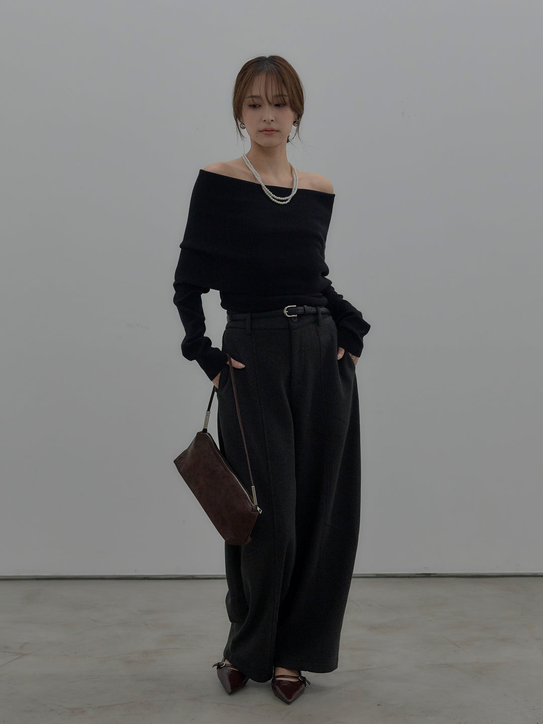 カーブデザインスウェットライクパンツ