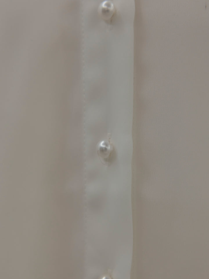 パールボタンサテンシャツ