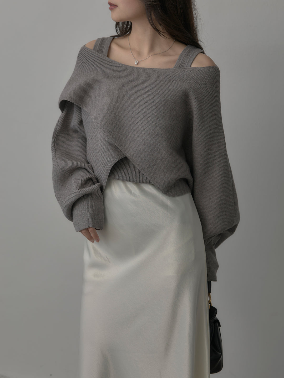 [予約]タンク付きクロスデザインニットプルオーバー