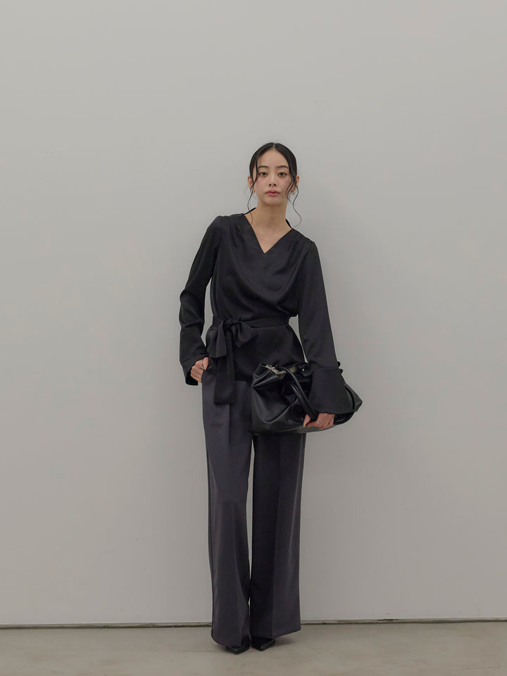 【Essential】2wayタイ付きベルスリーブサテンブラウス