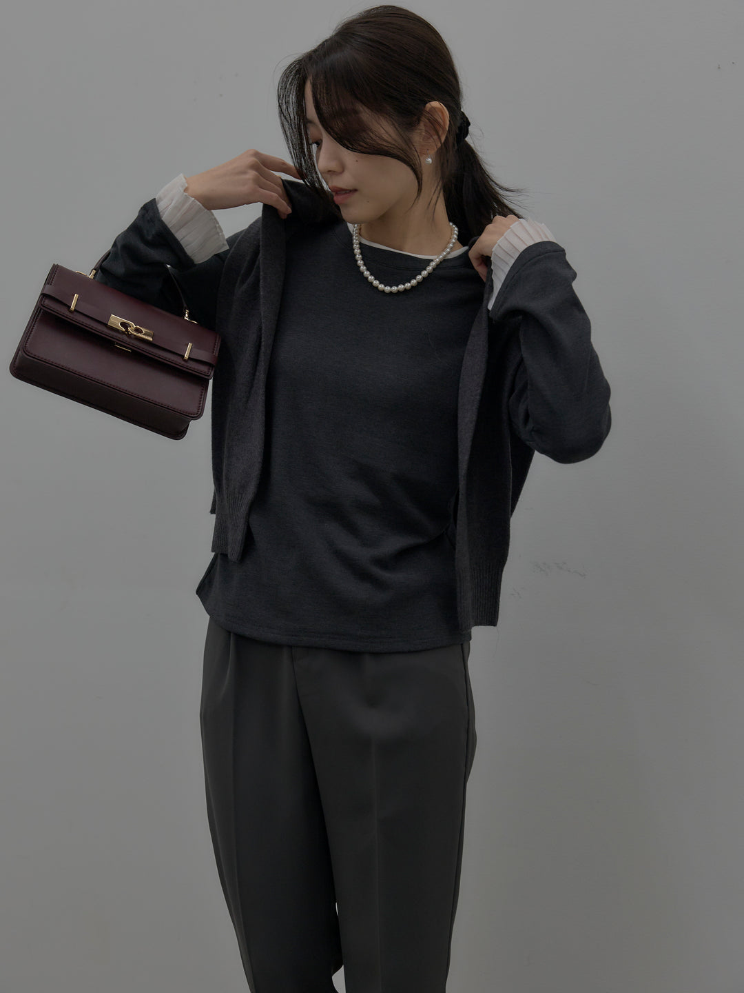 【SET】バイカラーデザインカフスストレッチトップス+ベーシックテーパードパンツ(2set)